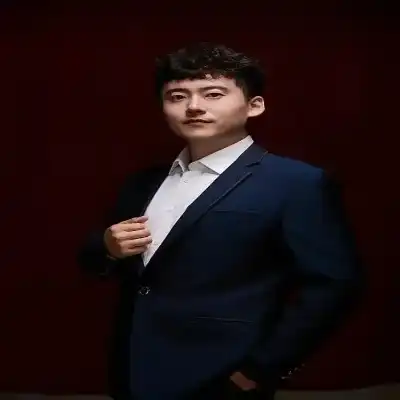 秦雅星